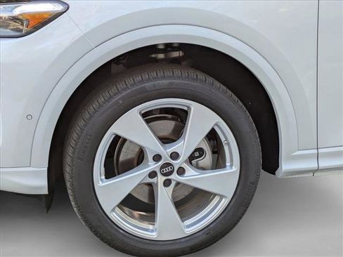 New 2025 Audi Q5 Premium Plus image 10