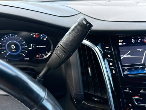 Used 2019 Cadillac Escalade ESV Platinum image 18