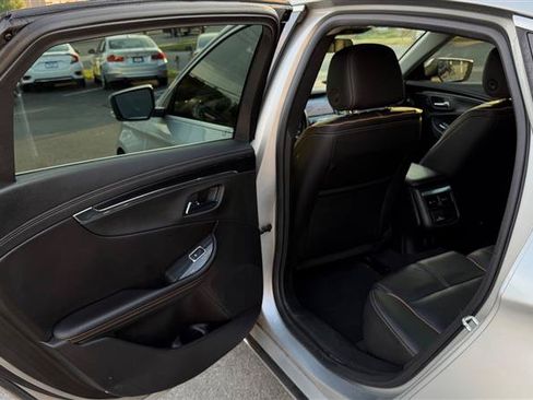 Used 2018 Chevrolet Impala Premier FWD image 39