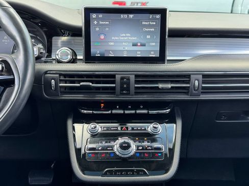 Used 2022 Lincoln Corsair AWD w/ Premium Package image 22