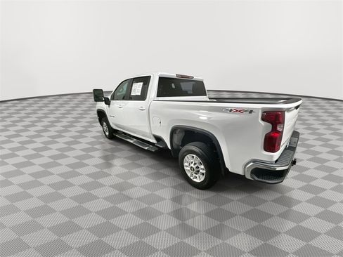 Used 2025 Chevrolet Silverado 2500 LT w/ Convenience Package image 6