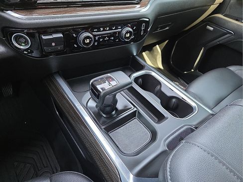 Used 2023 Chevrolet Silverado 1500 LT Trail Boss w/ Convenience Package II image 25