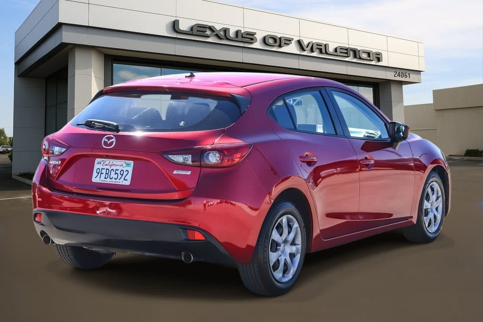 Used 2016 MAZDA MAZDA3 i Sport FWD image 4