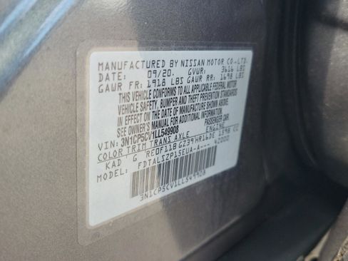 Certified 2020 Nissan Kicks SV image 27