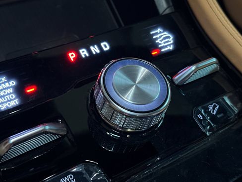 New 2025 Jeep Grand Cherokee Summit image 21