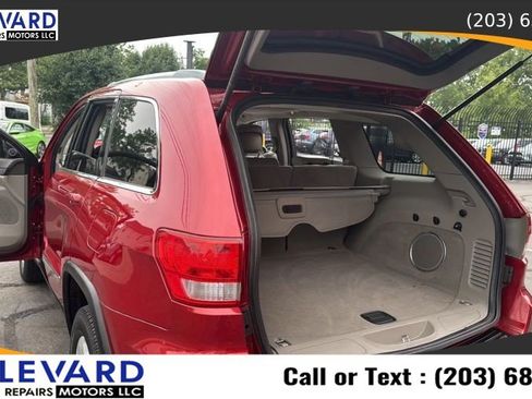 Used 2011 Jeep Grand Cherokee Laredo AWD/4WD image 35