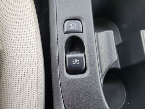 Used 2023 Toyota Corolla LE FWD image 17