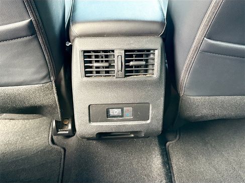 Used 2022 Mitsubishi Outlander SEL image 27