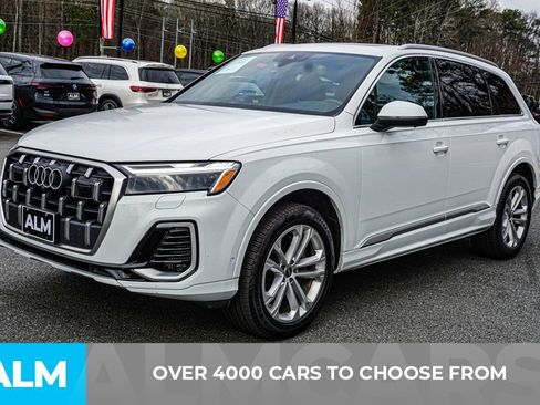 Used 2025 Audi Q7 3.0T Premium Plus AWD/4WD image 2