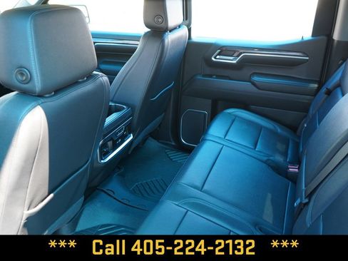 Used 2023 Chevrolet Silverado 1500 LTZ w/ Technology Package AWD/4WD image 32