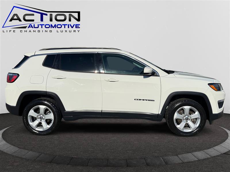 Used 2018 Jeep Compass Latitude w/ Popular Equipment Group AWD/4WD image 9