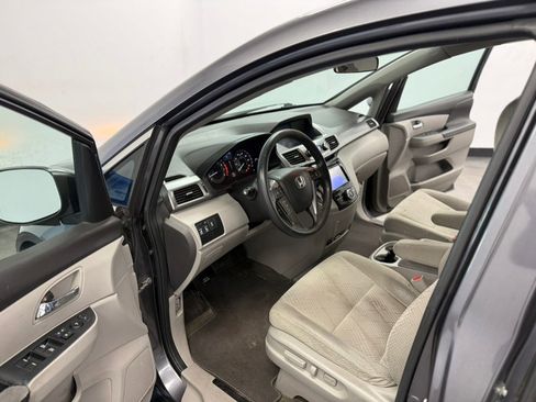 Used 2015 Honda Odyssey EX image 39