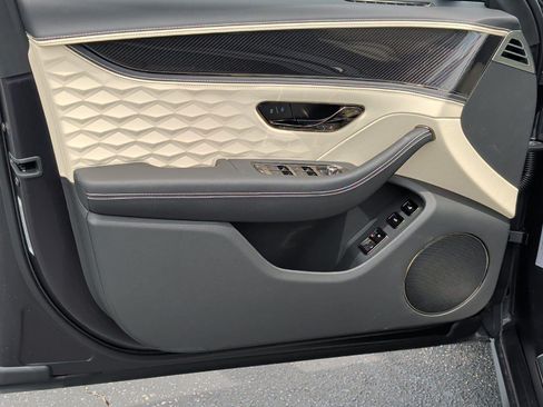 New 2026 Bentley Flying Spur Plug-In Hybrid AWD/4WD image 21