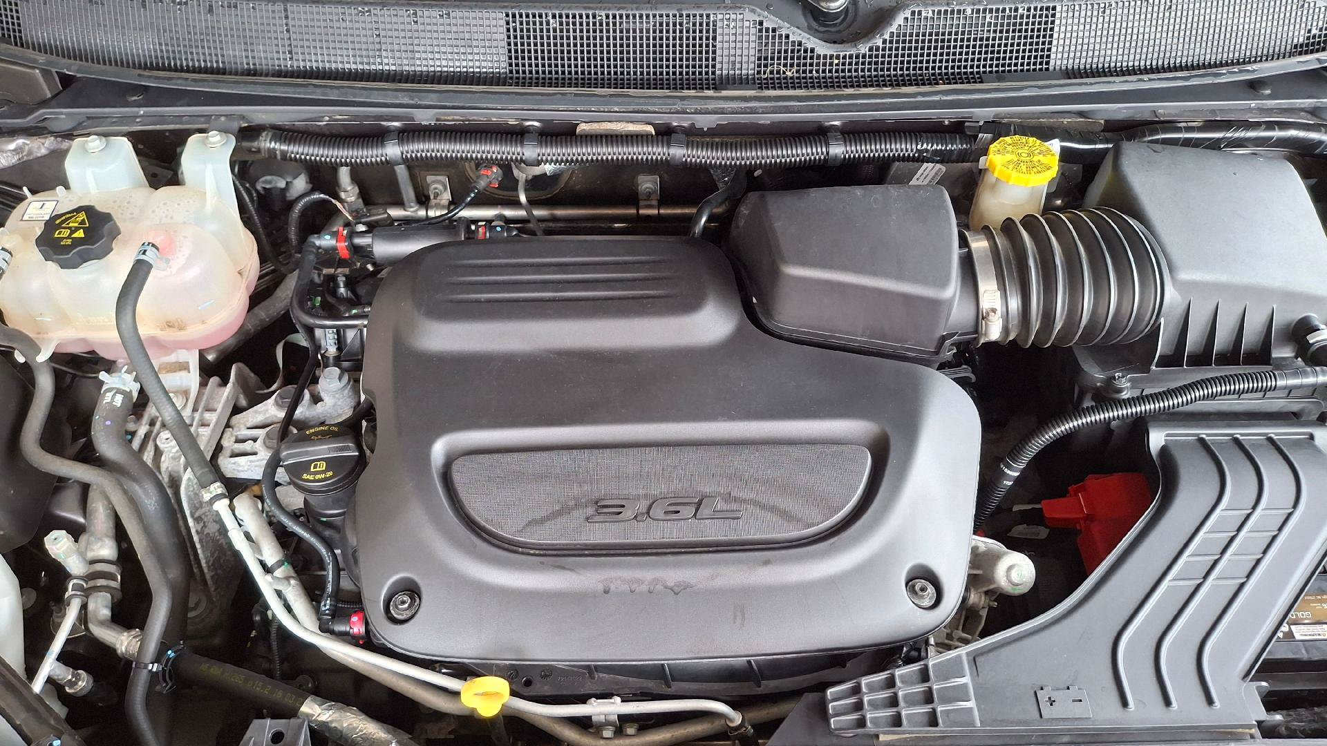 Used 2023 Chrysler Pacifica Touring-L FWD image 27