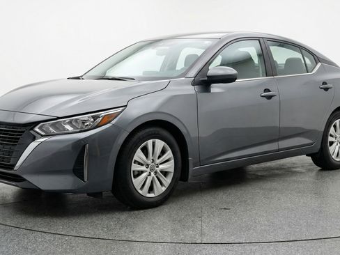 Used 2025 Nissan Sentra S FWD image 3