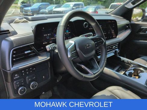 Used 2025 Chevrolet Tahoe Z71 w/ Comfort Package AWD/4WD image 9