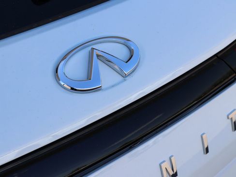 Certified 2025 INFINITI QX60 Pure w/ Cargo Package AWD/4WD image 33