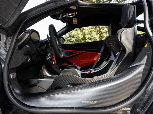 Used 2021 McLaren 765LT image 69