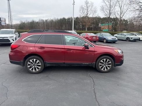 Used 2016 Subaru Outback 2.5i Limited image 3