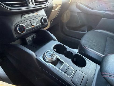 Used 2025 Ford Escape ST-Line FWD image 46
