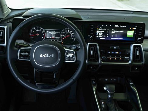 Used 2023 Kia Sorento S AWD/4WD image 20