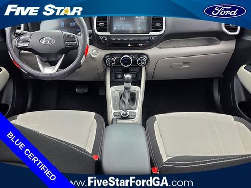 Used 2026 Hyundai Venue SEL FWD image 14