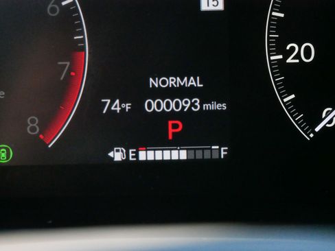 Certified 2025 Honda HR-V LX image 22