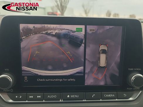 Used 2021 Nissan Rogue SV image 36