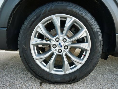 Used 2020 Ford Explorer Limited image 35