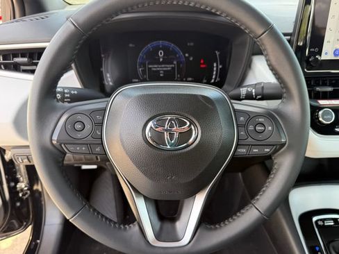 Used 2026 Toyota Corolla SE FWD image 16