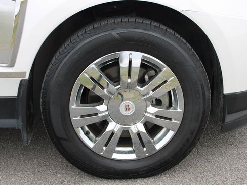 Used 2015 Cadillac SRX Luxury w/ Driver Awareness Package image 40