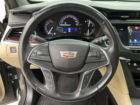 Used 2019 Cadillac XT5 Luxury image 8
