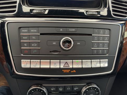 Used 2017 Mercedes-Benz GLS 450 4MATIC image 35