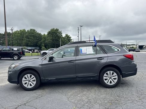 Used 2019 Subaru Outback 2.5i AWD/4WD image 4
