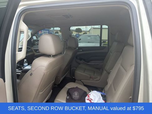 Used 2016 Chevrolet Suburban LT RWD image 6