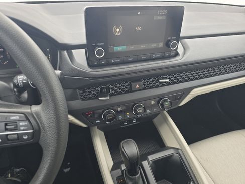 Certified 2023 Honda Accord EX image 29