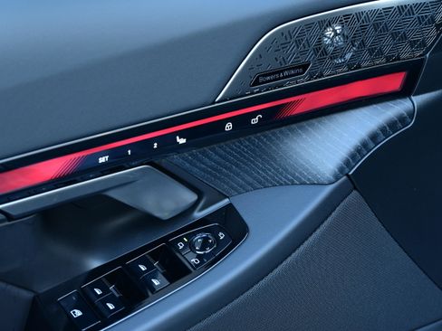 New 2026 BMW i5 eDrive40 image 23