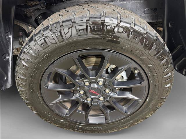 Used 2025 Toyota Tundra SR5 w/ SR5 Premium Package AWD/4WD image 19