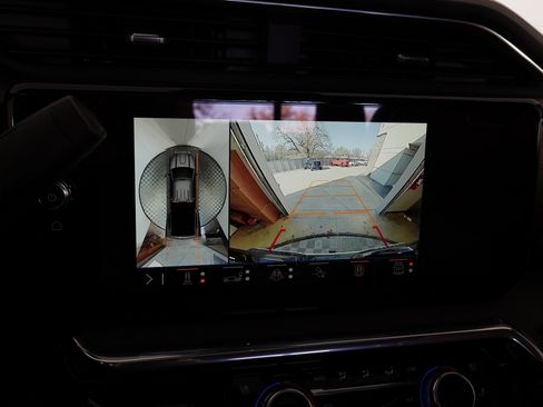 Used 2025 GMC Sierra 3500 Denali Ultimate image 25