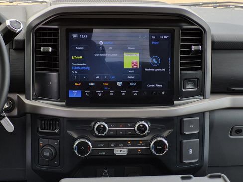 Used 2025 Ford F150 XLT w/ Equipment Group 301A Standard image 17