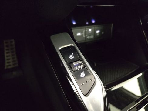 Certified 2025 Kia Sorento SX Prestige image 26