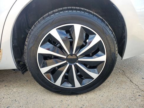 Used 2016 Toyota Corolla LE FWD image 54
