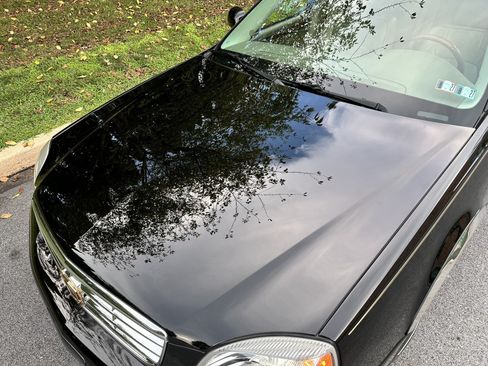 Used 2005 Cadillac De Ville w/ Limited Edition Package FWD image 80