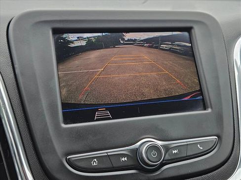 Used 2020 Chevrolet Equinox LT AWD/4WD image 11