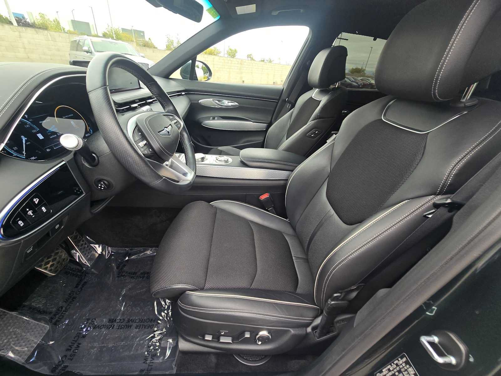 Used 2023 Genesis GV70 2.5T w/ Sport Prestige Package AWD/4WD image 23
