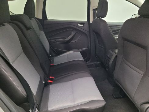 Used 2018 Ford Escape SE FWD image 19