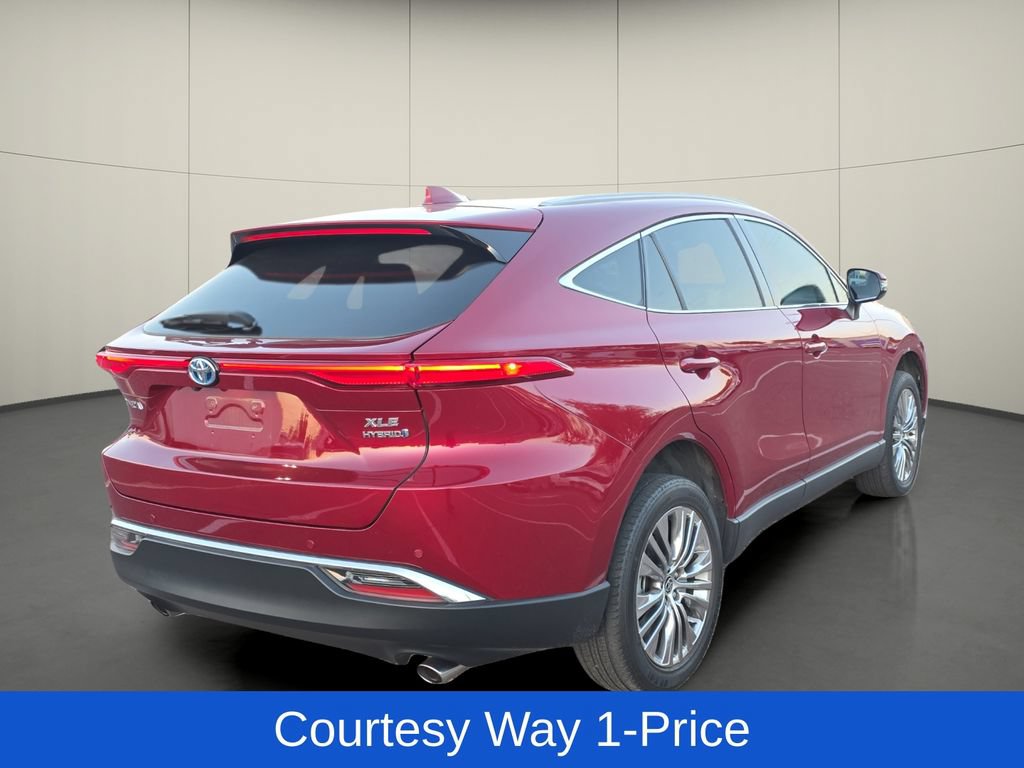 Used 2022 Toyota Venza XLE AWD/4WD image 9
