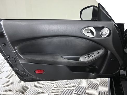 Used 2014 Nissan 370Z Touring w/ Sport Package RWD image 16