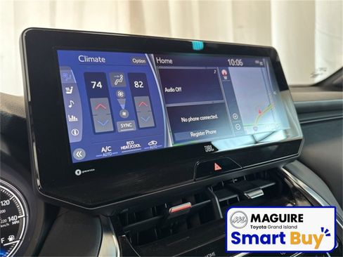 Used 2021 Toyota Venza Limited w/ Advanced Technology Package image 13