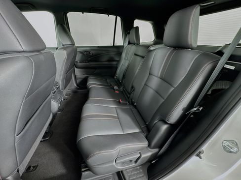 Certified 2024 Honda Passport TrailSport image 25